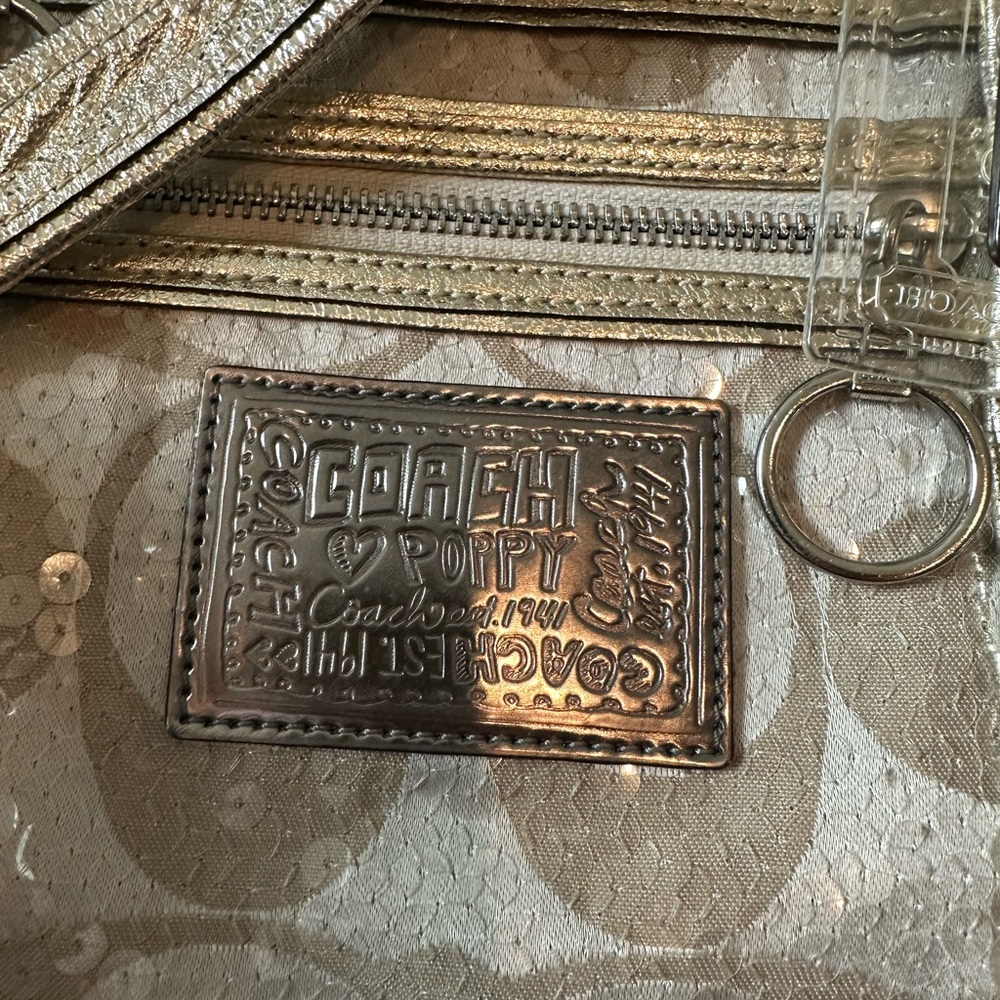 2009 Coach Poppy Special Edition Signature Sequin Tote Bag. Beautiful  Condition - Picture 2 of 13